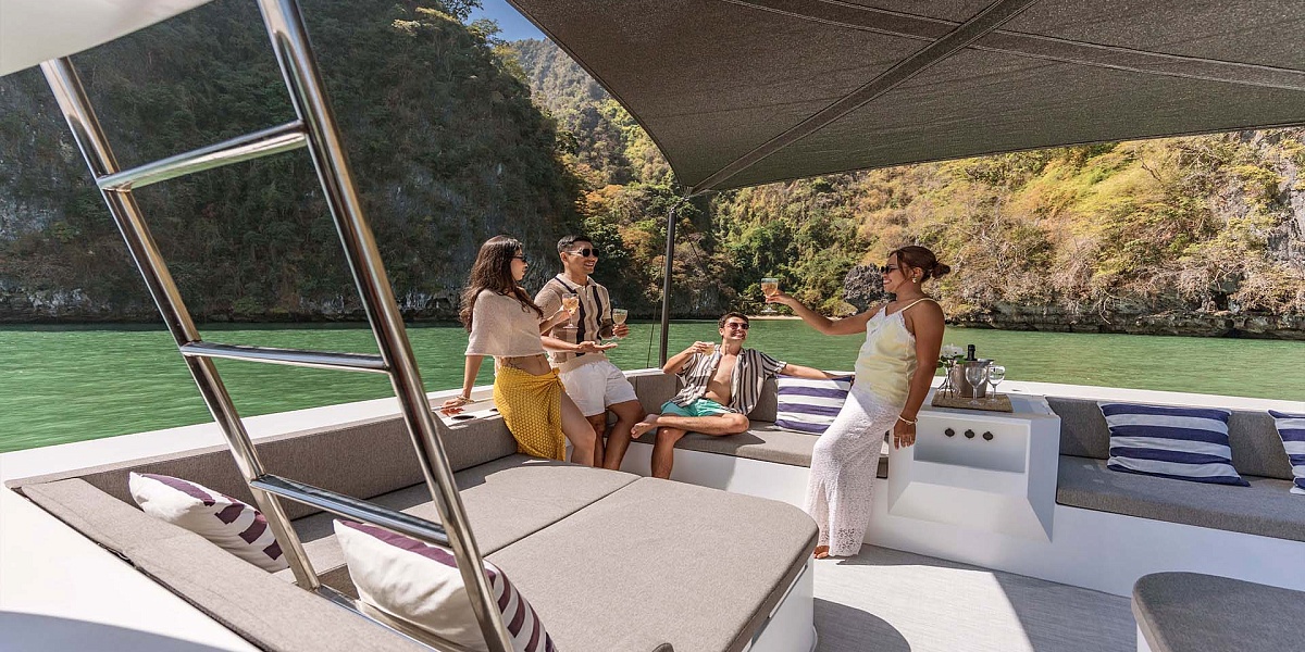 Аренда моторного катамарана Prada 50 на Пхукете